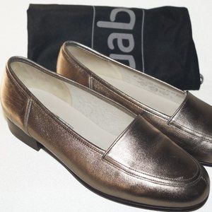 Gabor Gold Leather Loafers (Size 7)